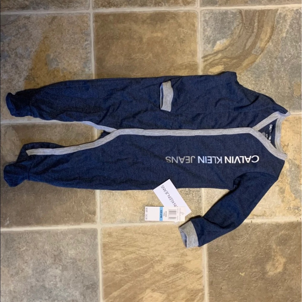 NWT 6/9 Month Calvin Klein Button Up